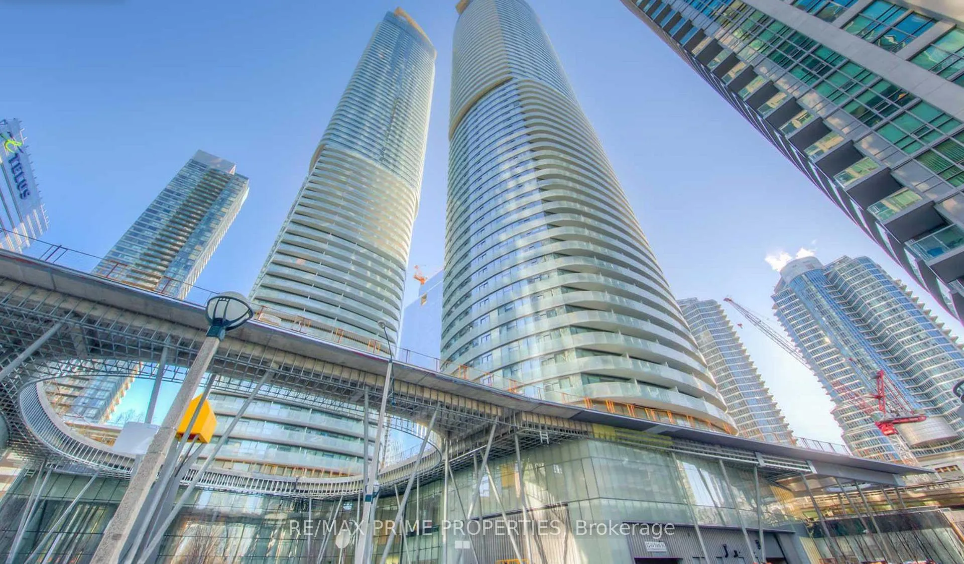 Front of Unit 1605, 14 York Street
