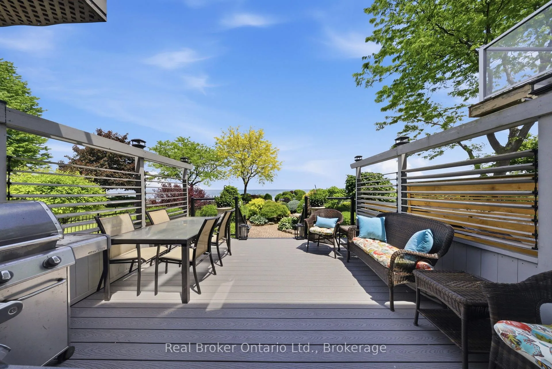 Photo 21 of 23 Edgewater Drive, Hamilton, Lakeshore — HOMEH