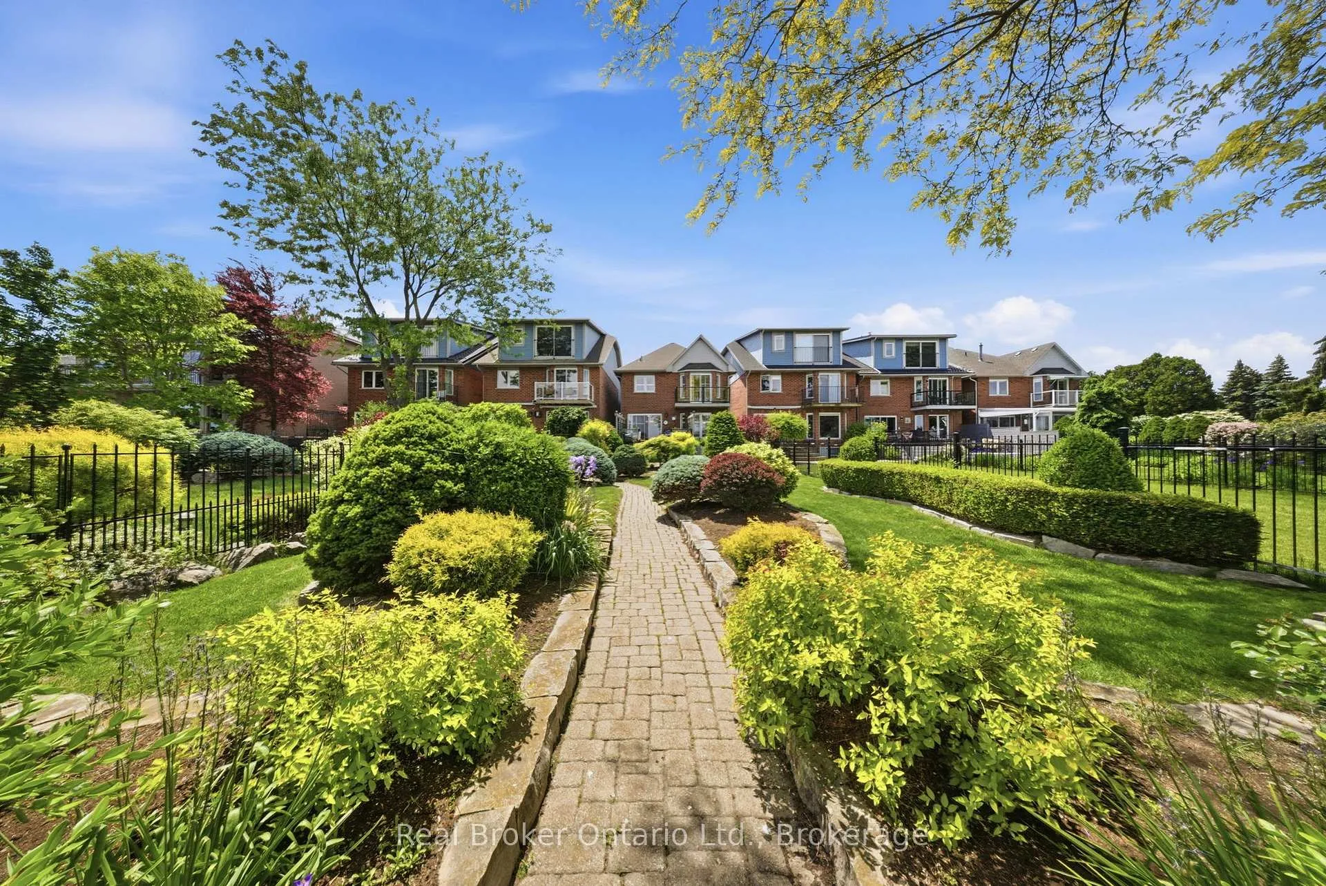 Photo 29 of 23 Edgewater Drive, Hamilton, Lakeshore — HOMEH