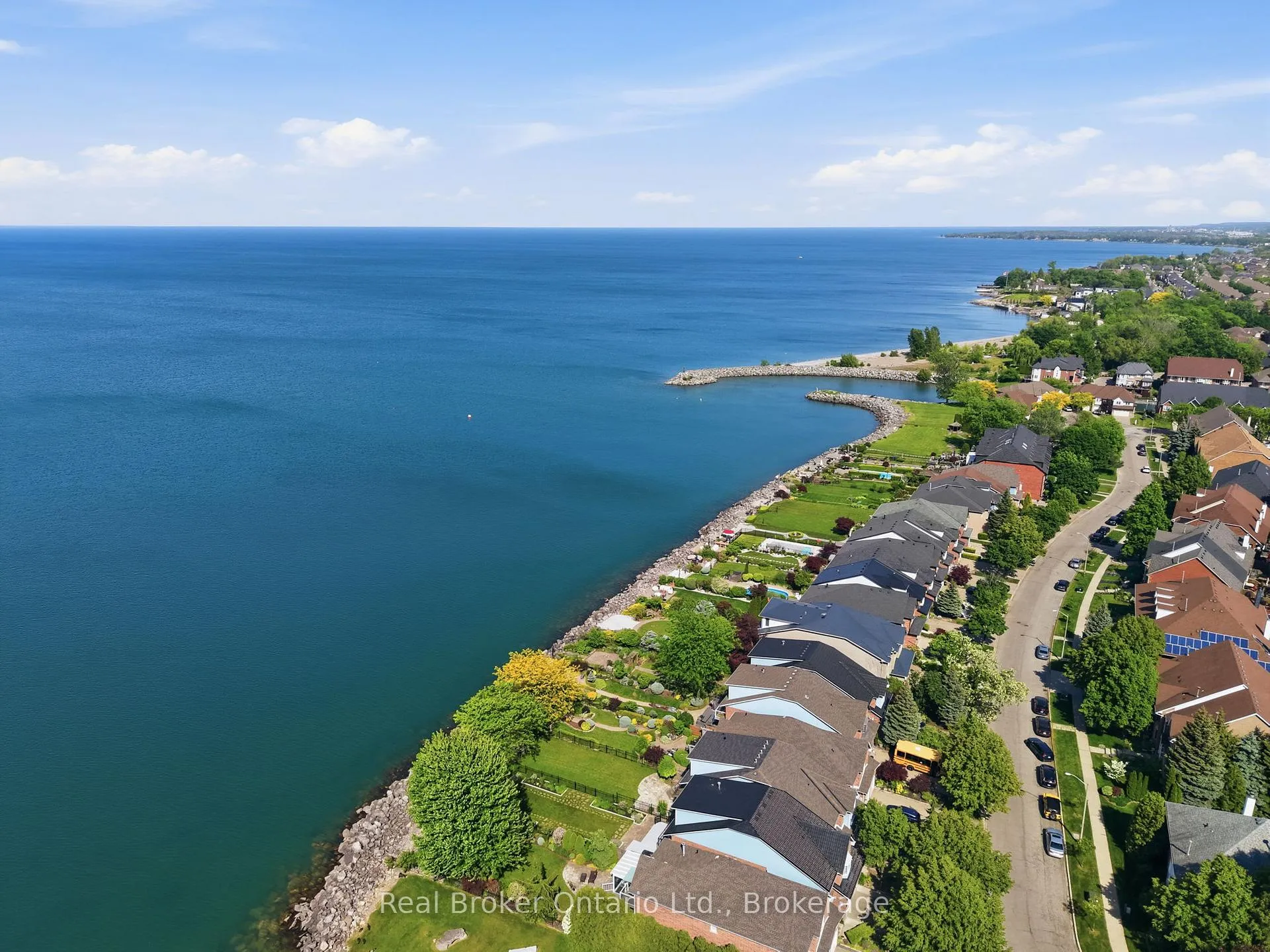 Photo 31 of 23 Edgewater Drive, Hamilton, Lakeshore — HOMEH