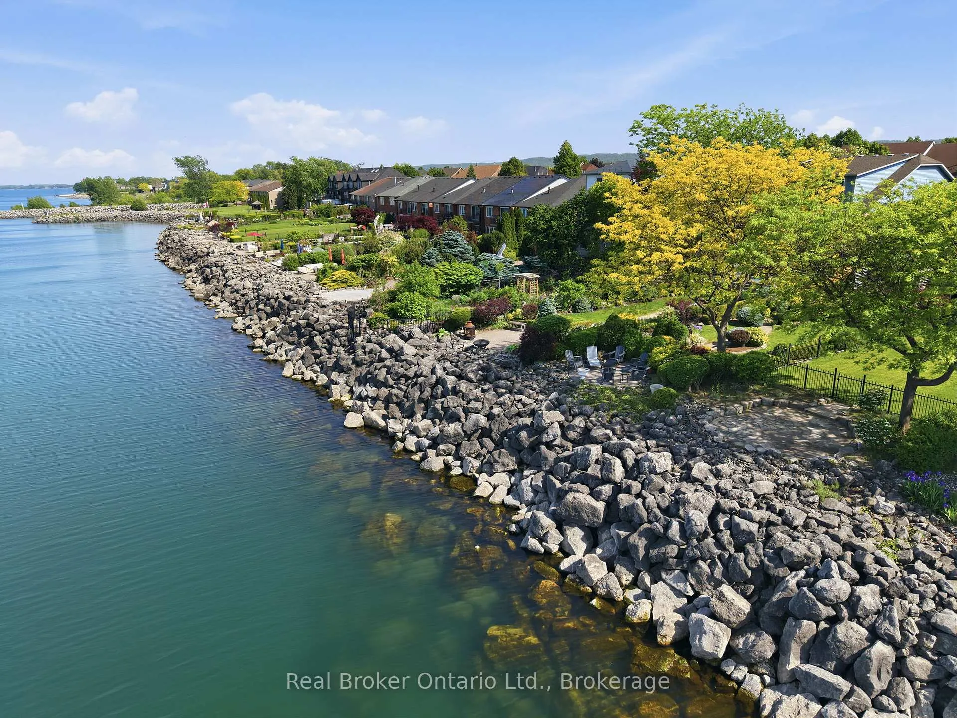 Photo 33 of 23 Edgewater Drive, Hamilton, Lakeshore — HOMEH