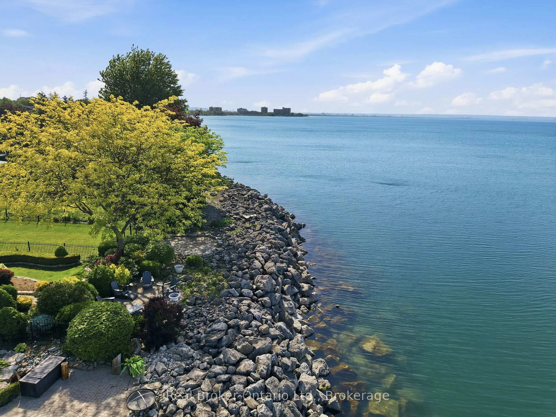 Photo 34 of 23 Edgewater Drive, Hamilton, Lakeshore — HOMEH