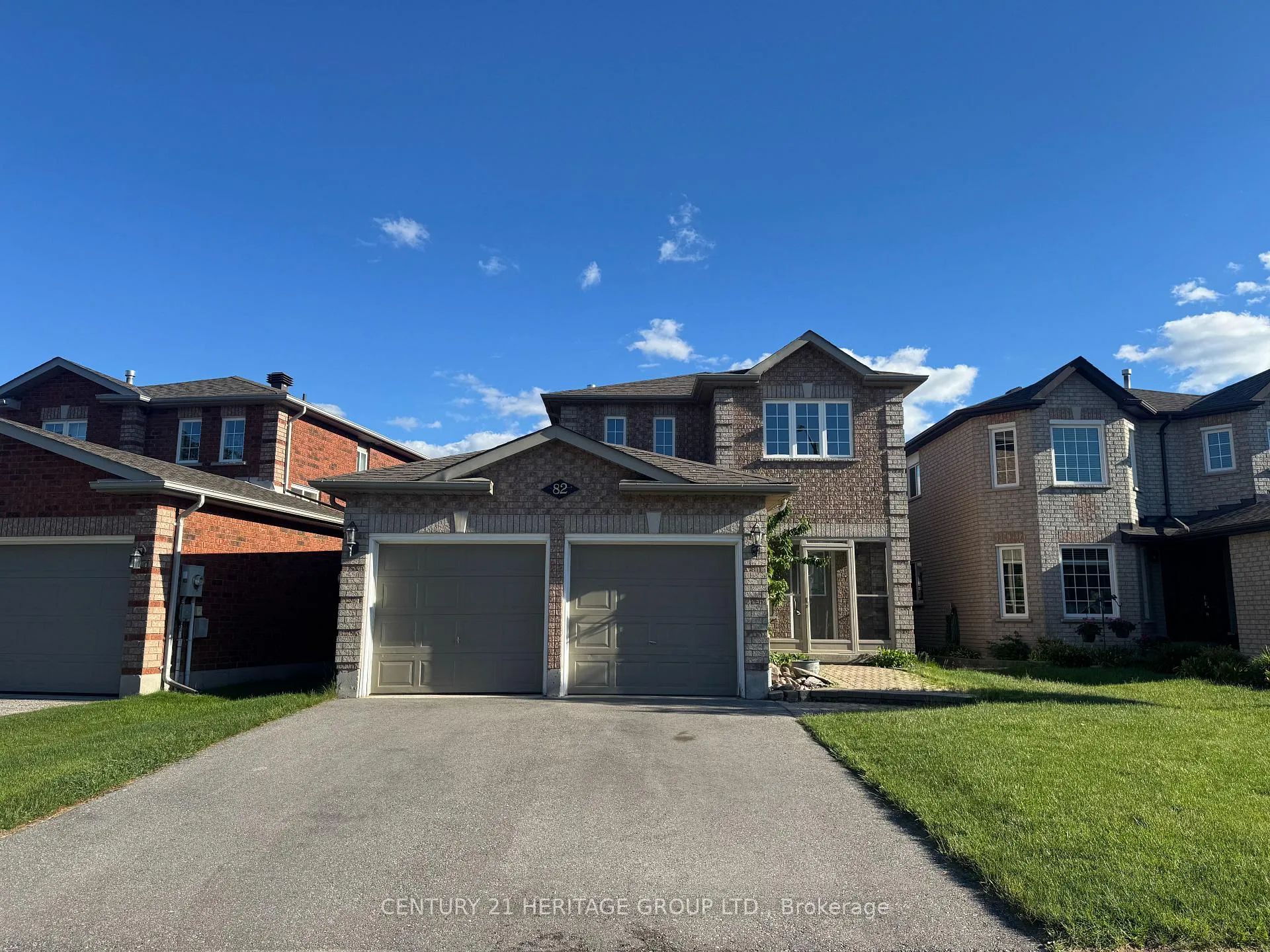 Photo 1 of 82 Kenwell Crescent, Barrie, Holly — HOMEH