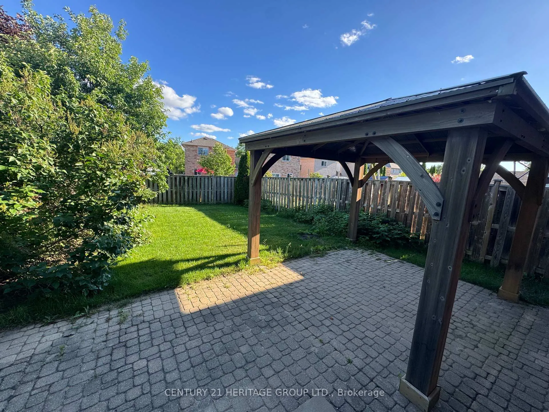 Photo 20 of 82 Kenwell Crescent, Barrie, Holly — HOMEH