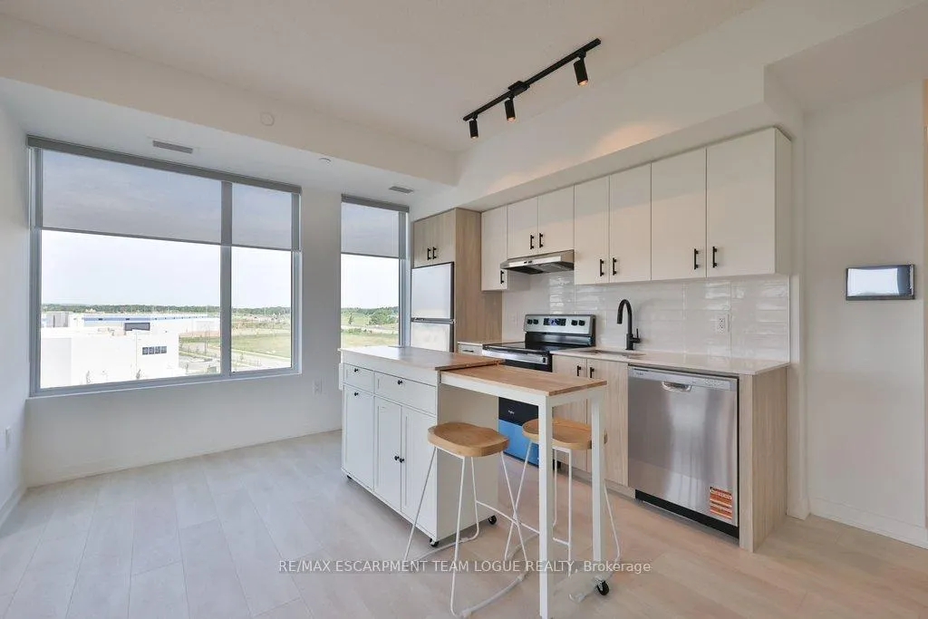 Photo 26 of Unit D605, 4878 Powers Common, Burlington, Alton — HOMEH