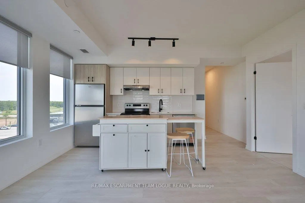Photo 27 of Unit D605, 4878 Powers Common, Burlington, Alton — HOMEH