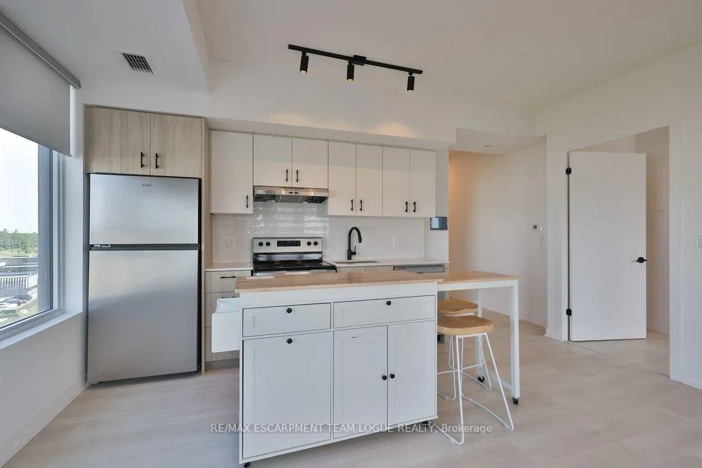 Photo 28 of Unit D605, 4878 Powers Common, Burlington, Alton — HOMEH