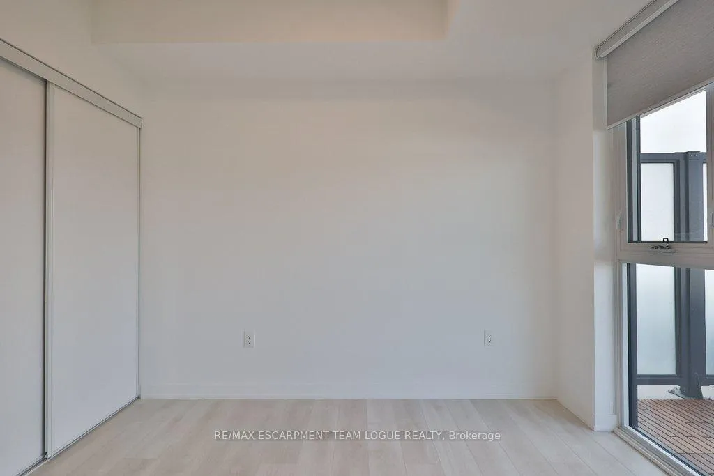 Photo 31 of Unit D605, 4878 Powers Common, Burlington, Alton — HOMEH