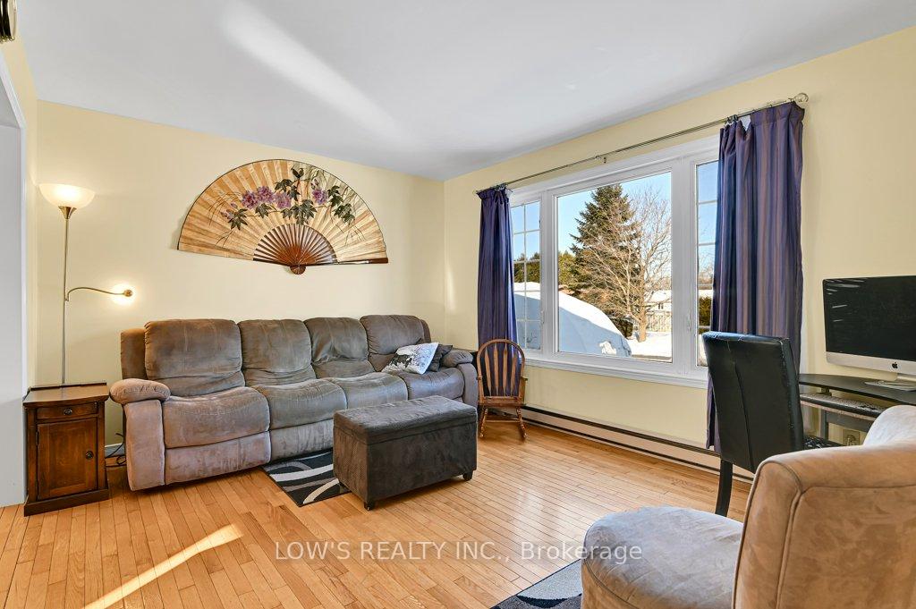 Photo 3 of 139 Home Avenue, Champlain, Vankleek Hill — HOMEH