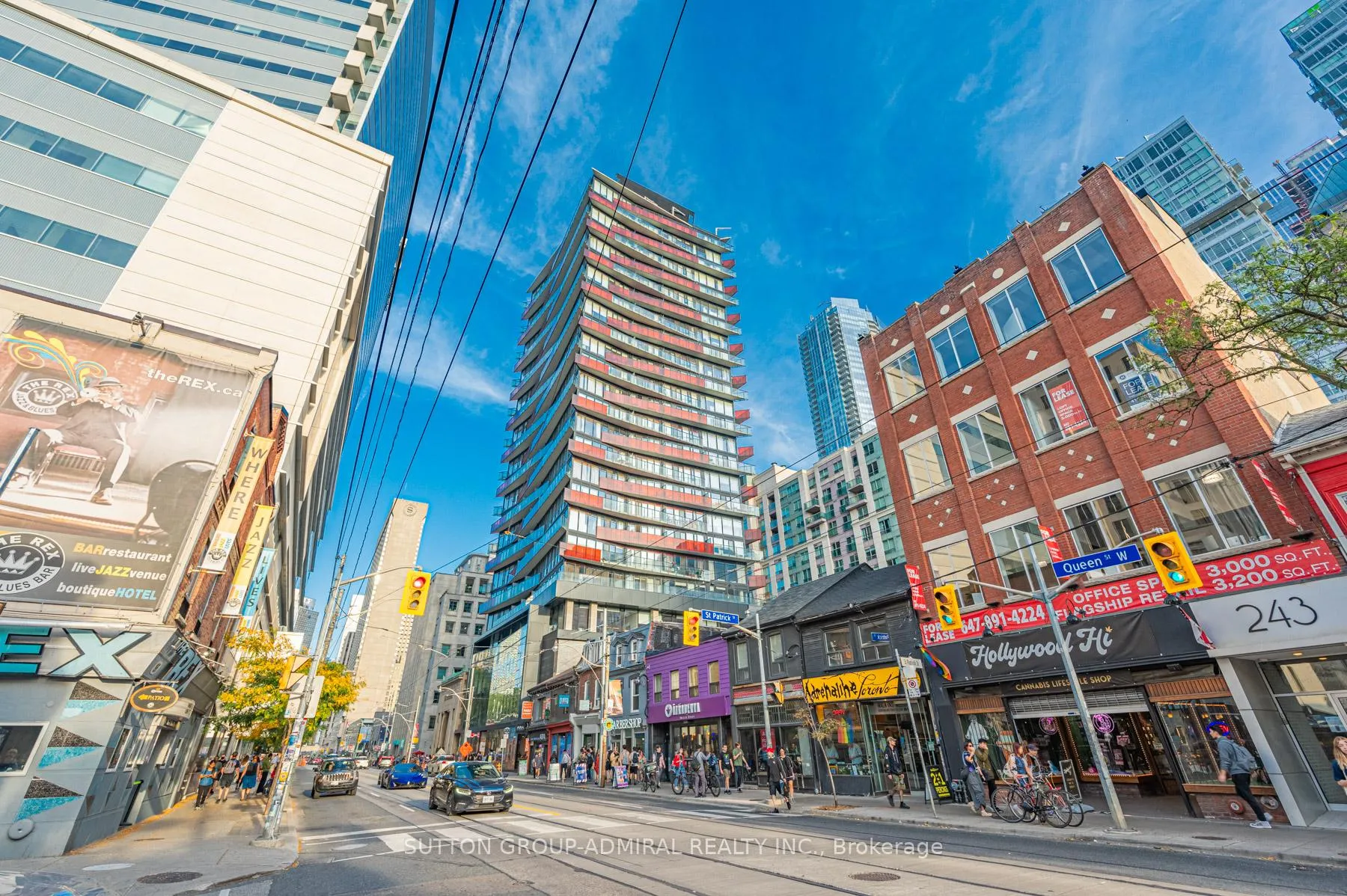 Front of Unit 1802, 215 Queen Street W