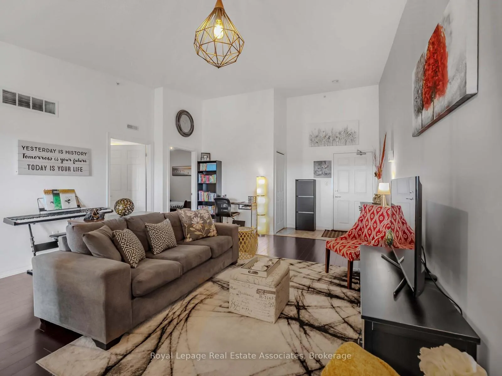 Photo 3 of Unit 405, 1390 Main Street E, Milton, Dempsey — HOMEH
