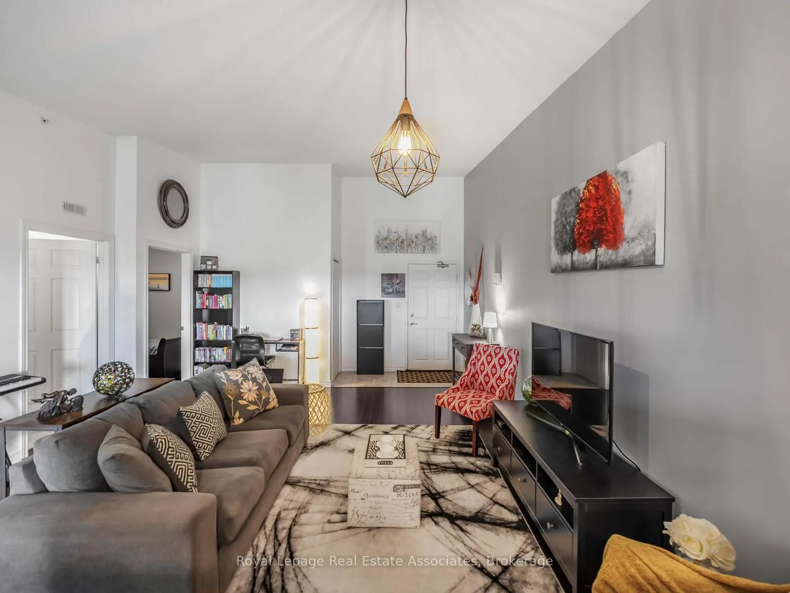 Photo 4 of Unit 405, 1390 Main Street E, Milton, Dempsey — HOMEH