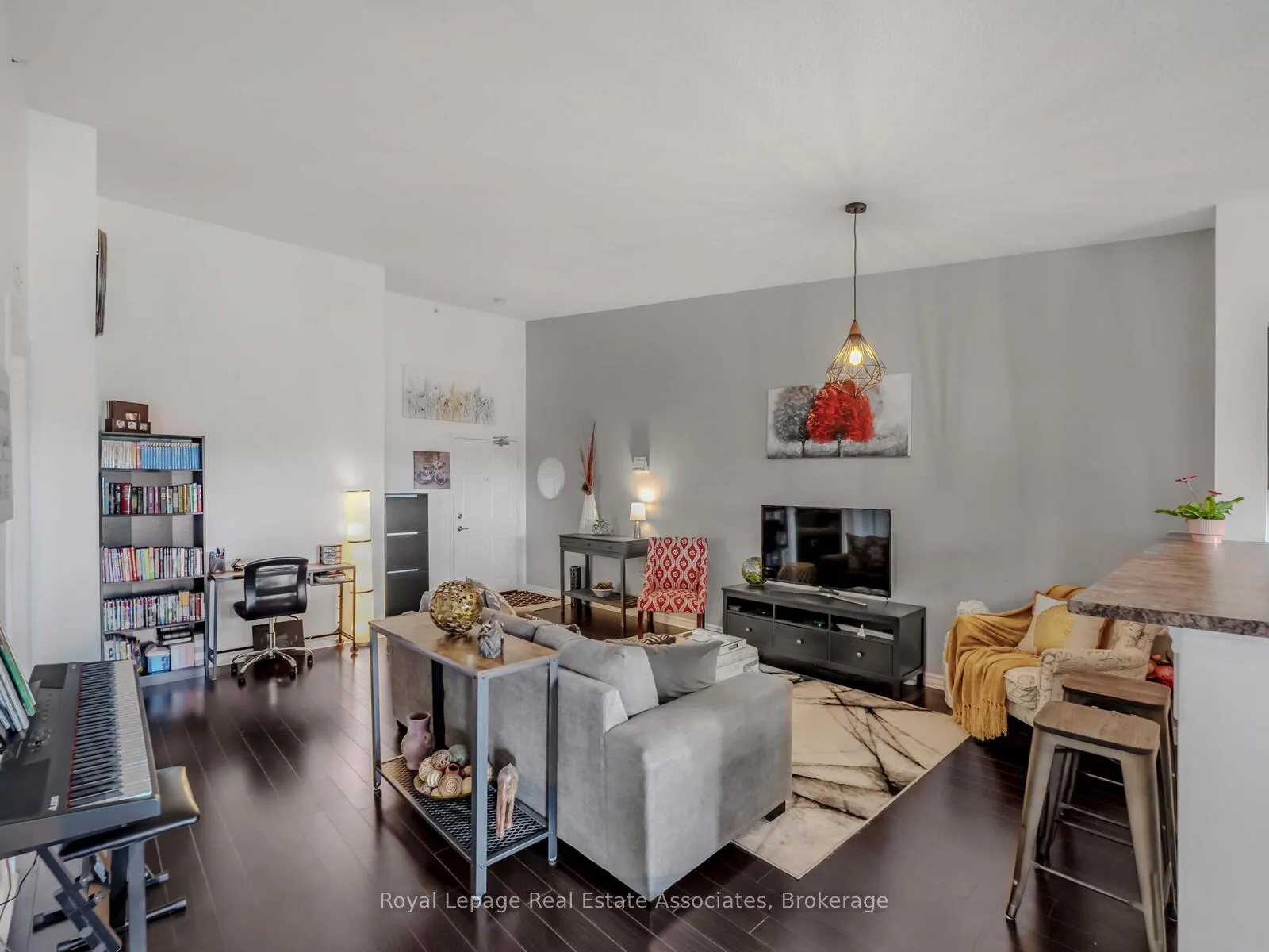 Photo 5 of Unit 405, 1390 Main Street E, Milton, Dempsey — HOMEH