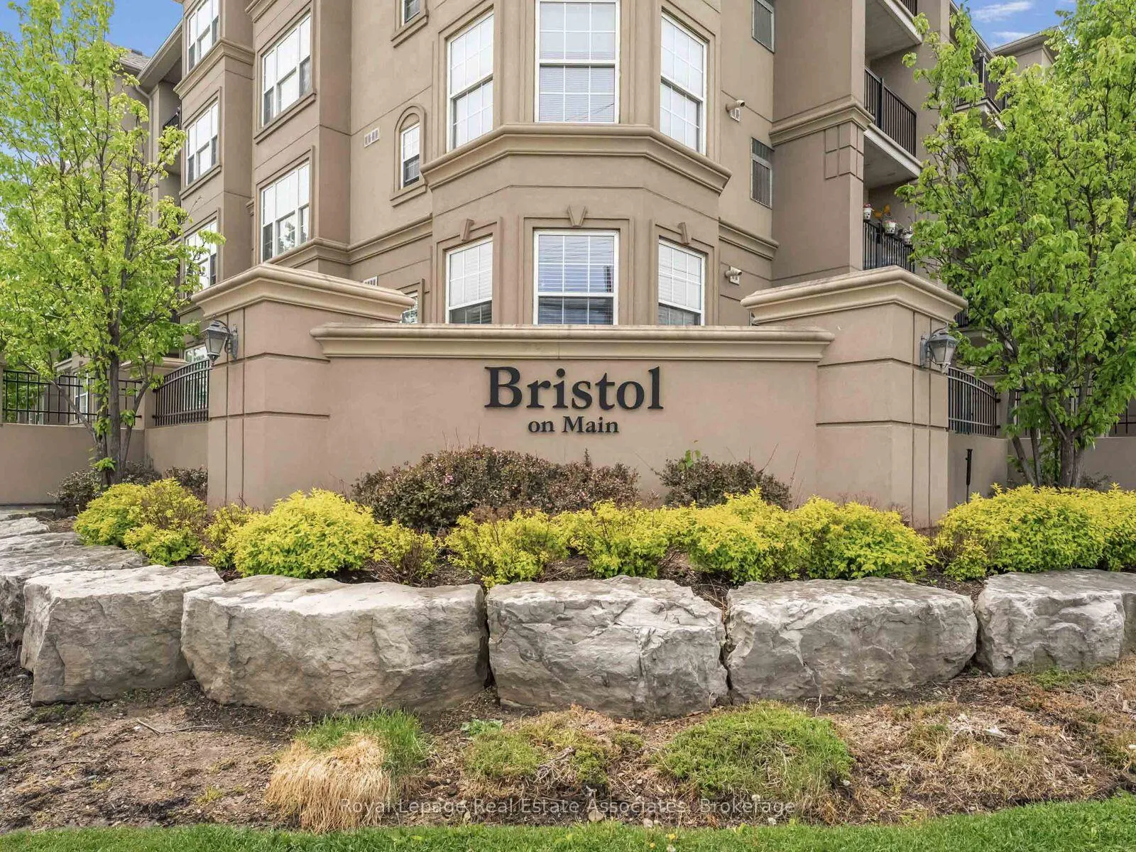Photo 20 of Unit 405, 1390 Main Street E, Milton, Dempsey — HOMEH