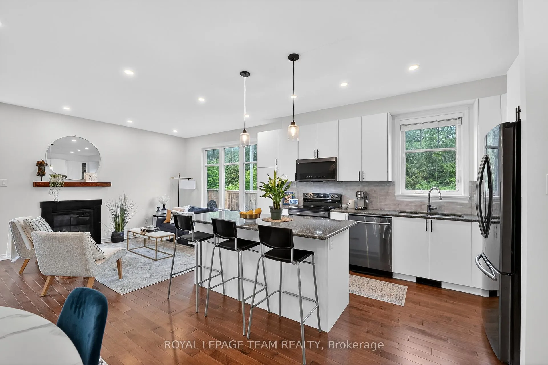 Photo 10 of 138 Eric Maloney Way, Ottawa, Blossom Park/Kemp Park/Findlay Creek — HOMEH