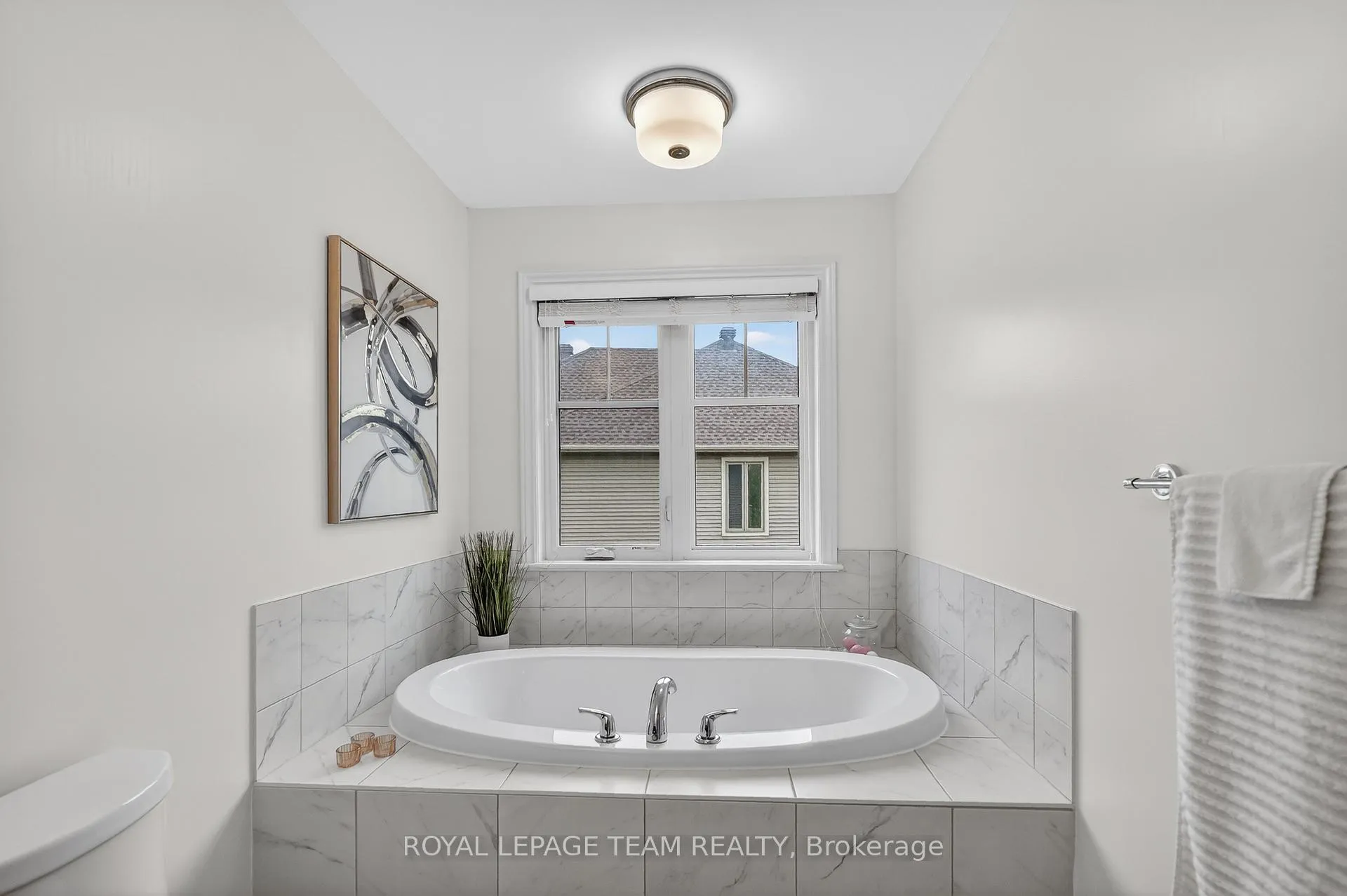 Photo 26 of 138 Eric Maloney Way, Ottawa, Blossom Park/Kemp Park/Findlay Creek — HOMEH