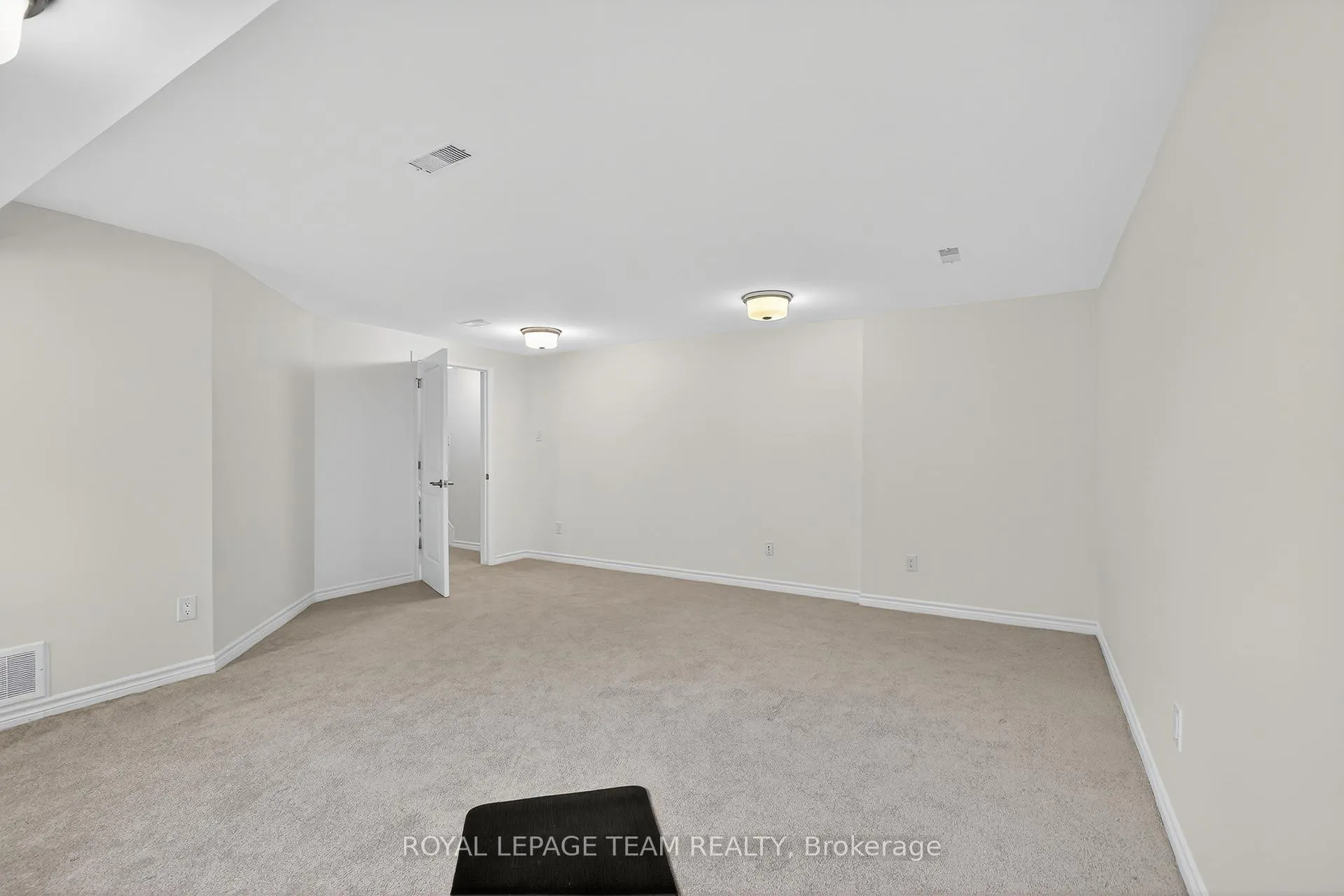 Photo 36 of 138 Eric Maloney Way, Ottawa, Blossom Park/Kemp Park/Findlay Creek — HOMEH