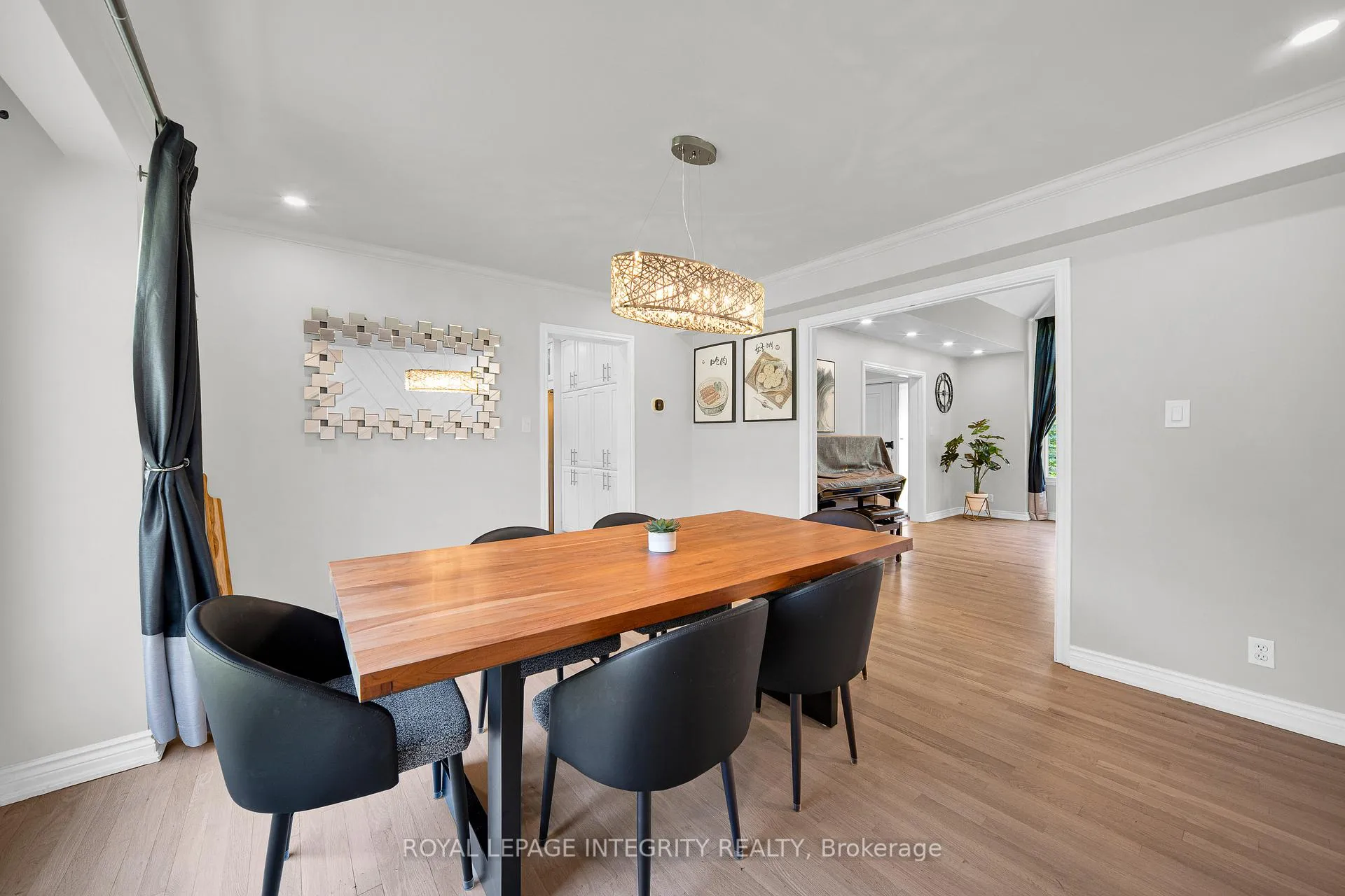 Photo 8 of 1218 Rideau Bend Crescent, Ottawa, Manotick East to Manotick Station — HOMEH