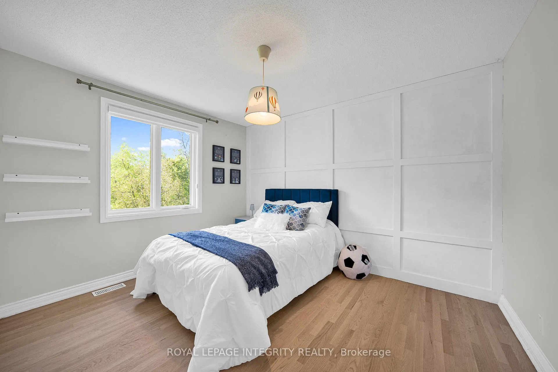 Photo 24 of 1218 Rideau Bend Crescent, Ottawa, Manotick East to Manotick Station — HOMEH