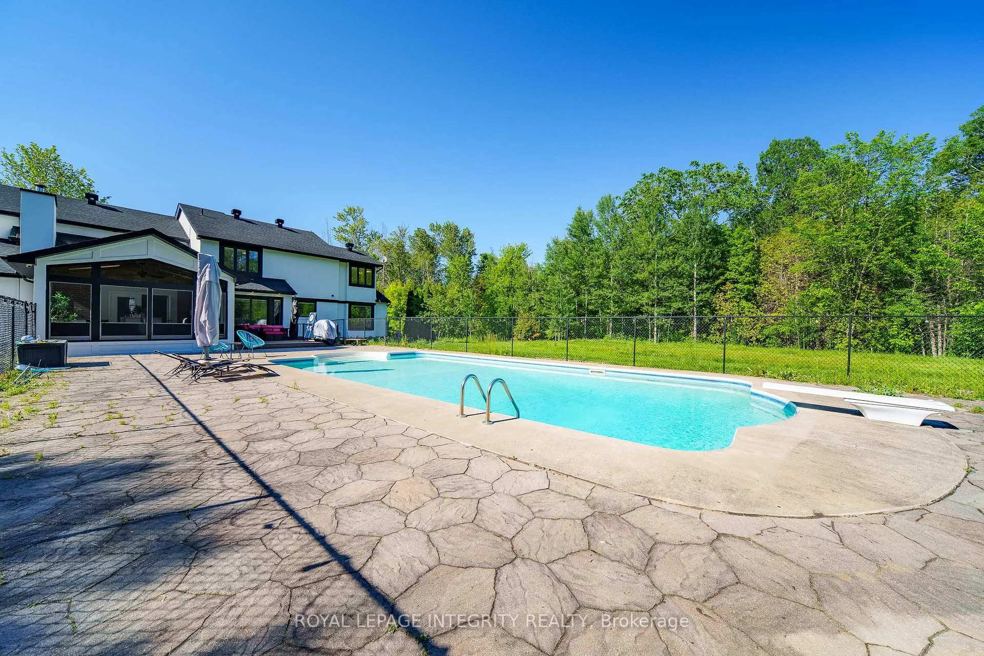 Photo 49 of 1218 Rideau Bend Crescent, Ottawa, Manotick East to Manotick Station — HOMEH