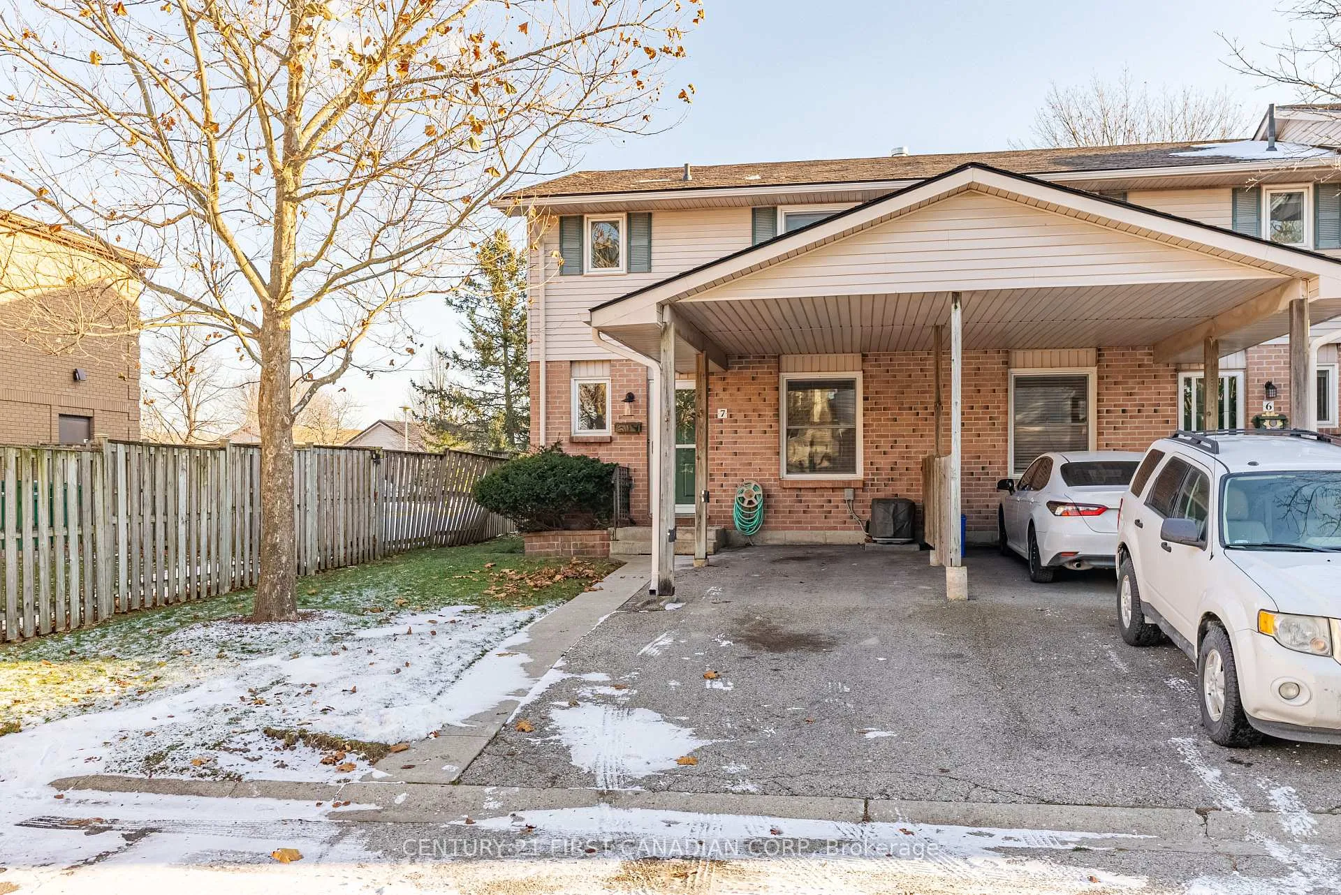 Photo 2 of Unit Unit 7, 160 Conway Drive, London, South X — HOMEH