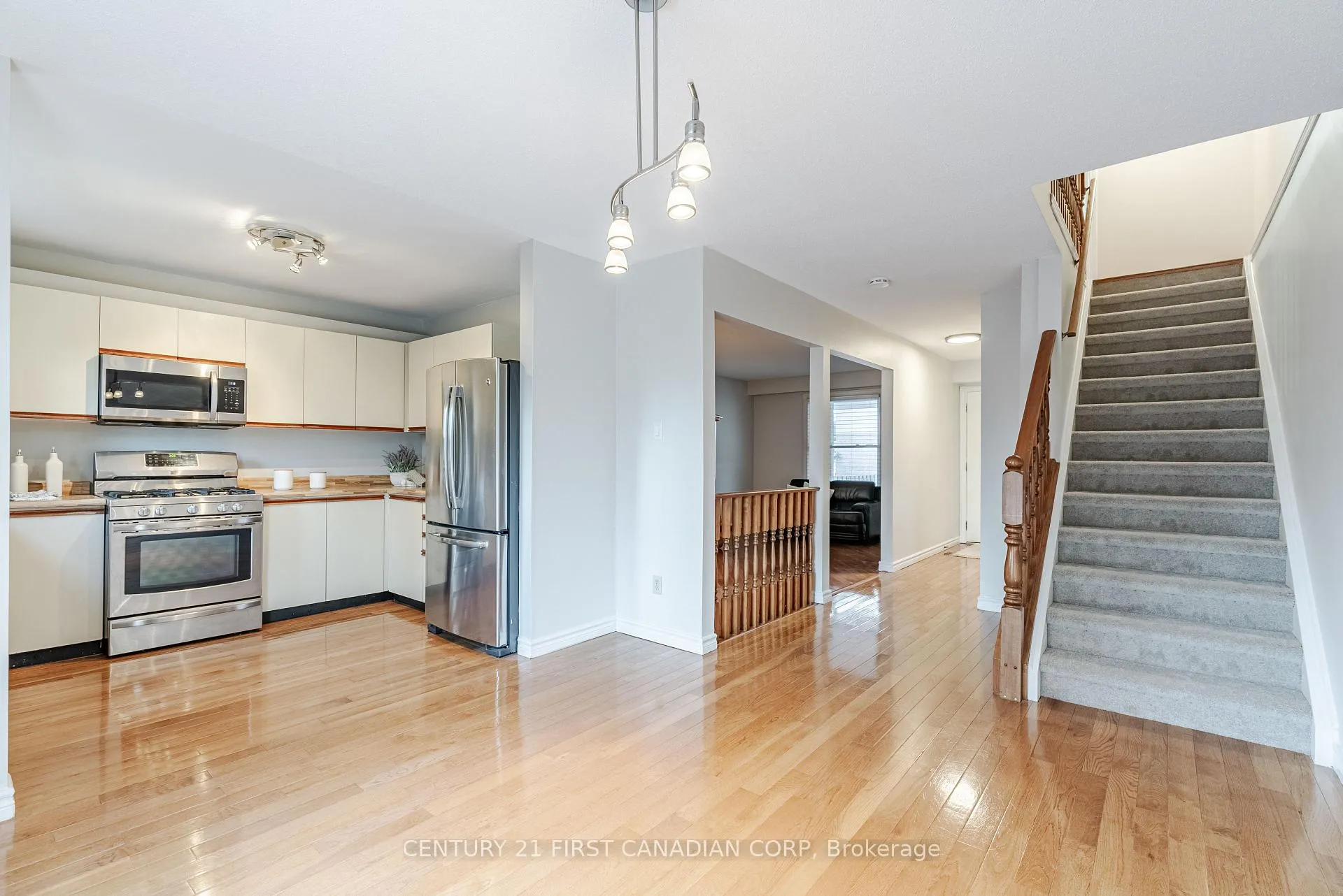 Photo 12 of Unit Unit 7, 160 Conway Drive, London, South X — HOMEH