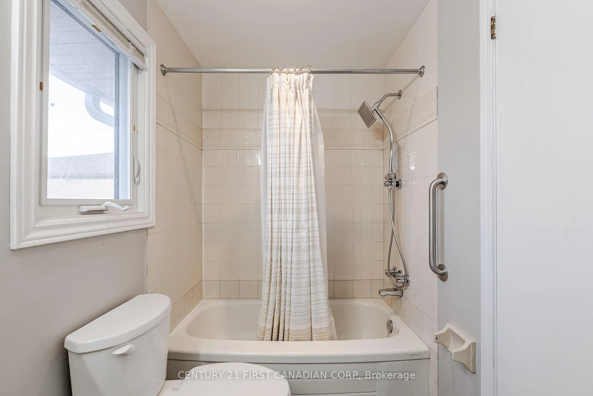 Photo 20 of Unit Unit 7, 160 Conway Drive, London, South X — HOMEH