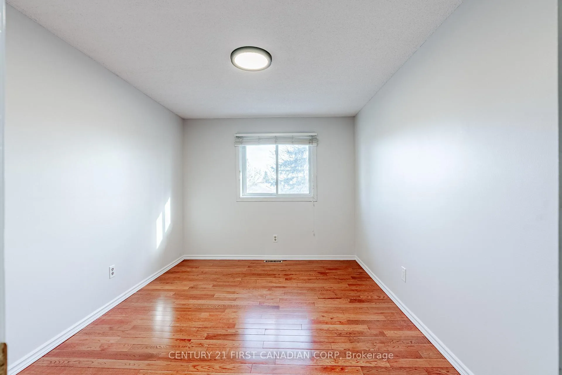 Photo 21 of Unit Unit 7, 160 Conway Drive, London, South X — HOMEH