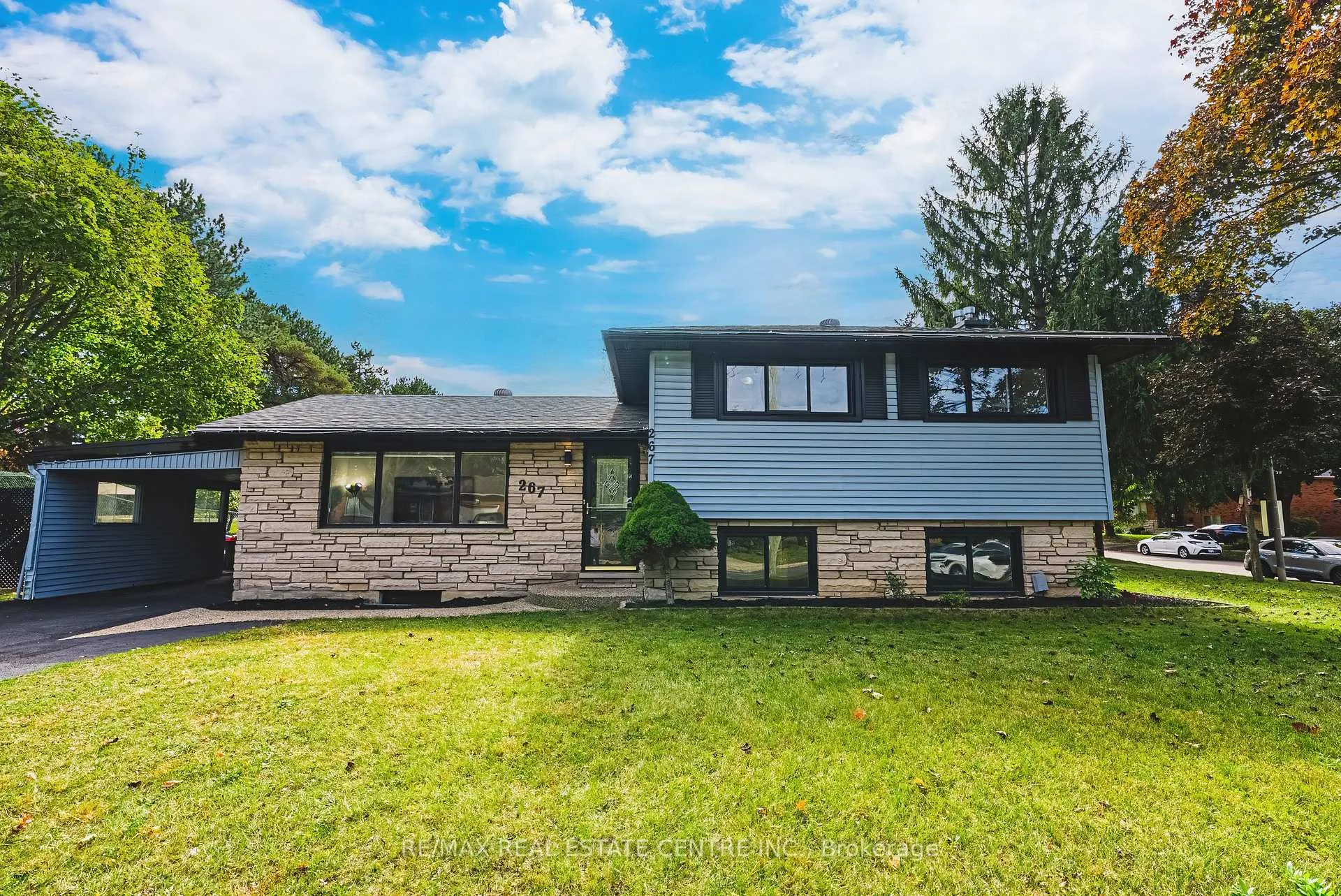 Photo 2 of 267 Erb Street E, Waterloo, Fairfield — HOMEH