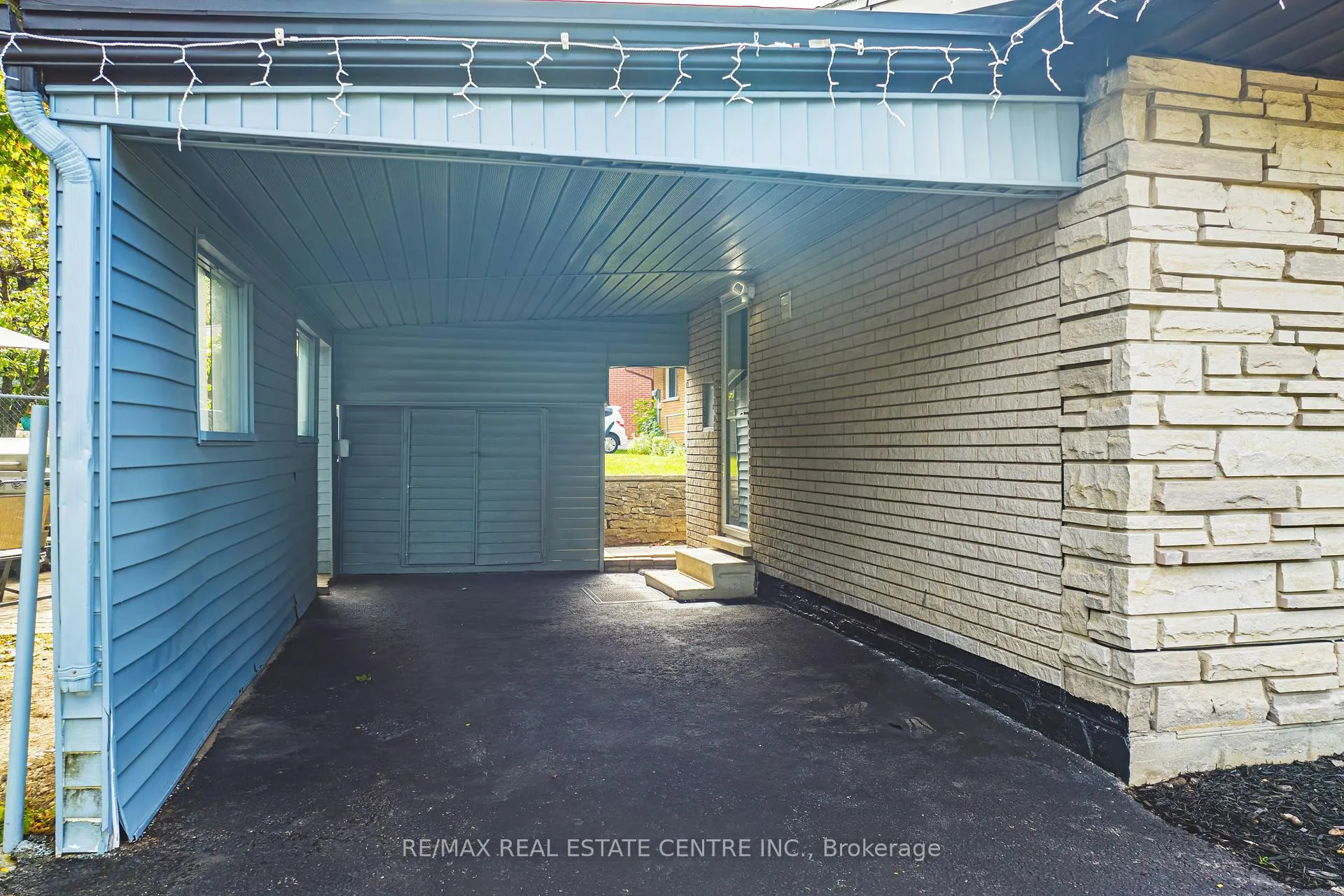 Photo 4 of 267 Erb Street E, Waterloo, Fairfield — HOMEH