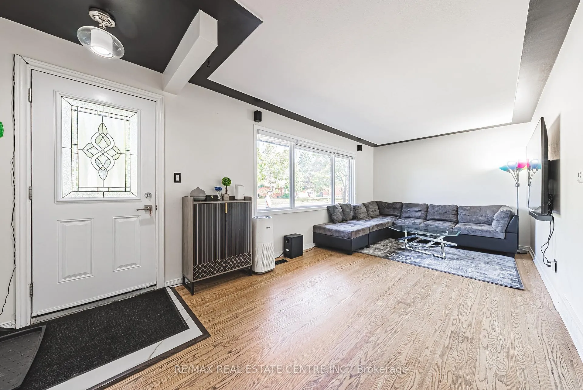 Photo 7 of 267 Erb Street E, Waterloo, Fairfield — HOMEH