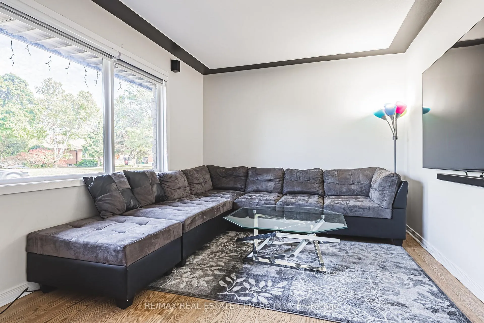 Photo 8 of 267 Erb Street E, Waterloo, Fairfield — HOMEH