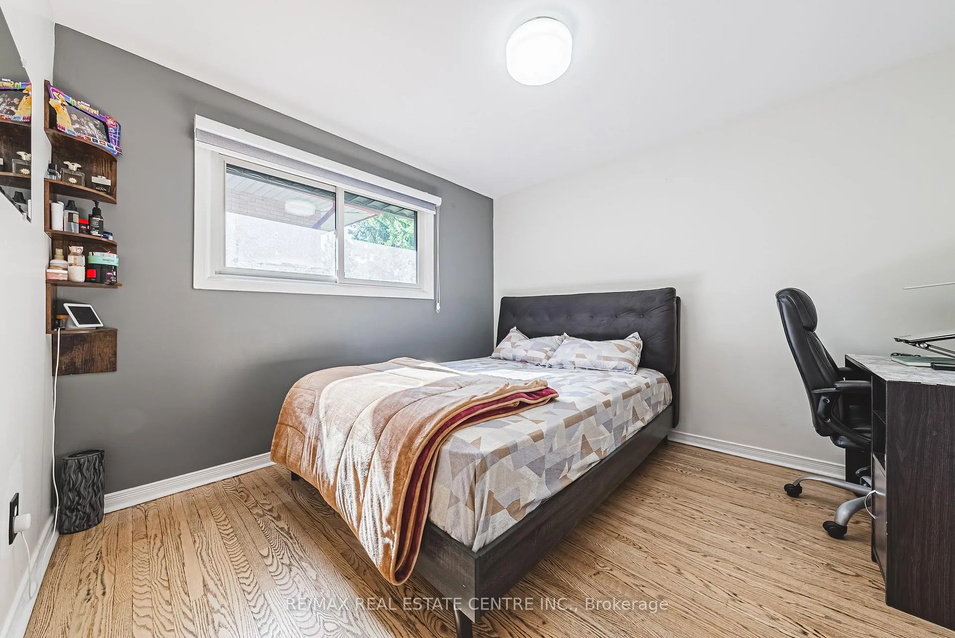 Photo 16 of 267 Erb Street E, Waterloo, Fairfield — HOMEH