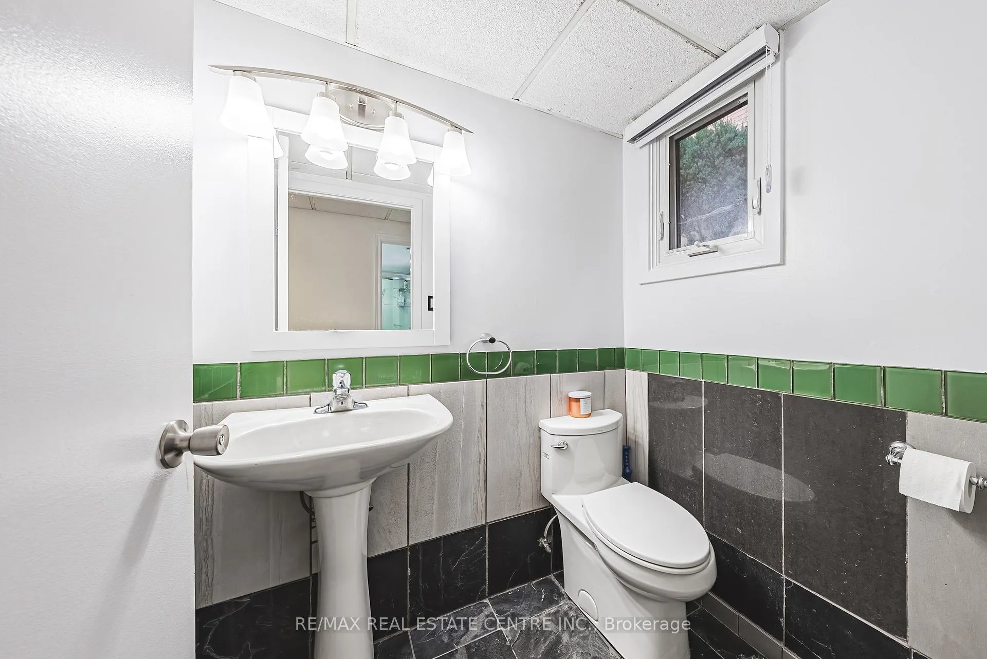 Photo 24 of 267 Erb Street E, Waterloo, Fairfield — HOMEH