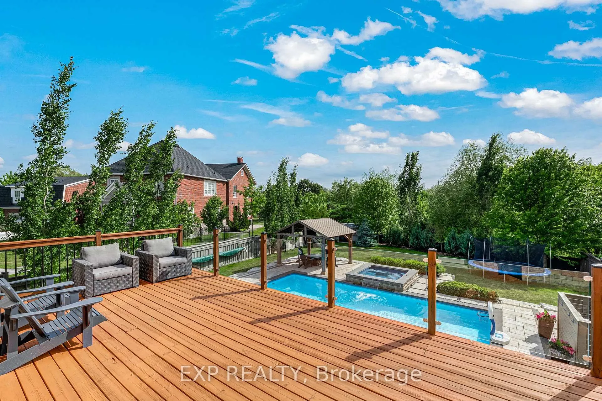 Photo 15 of 156 Degraaf Crescent, Aurora, Rural Aurora — HOMEH