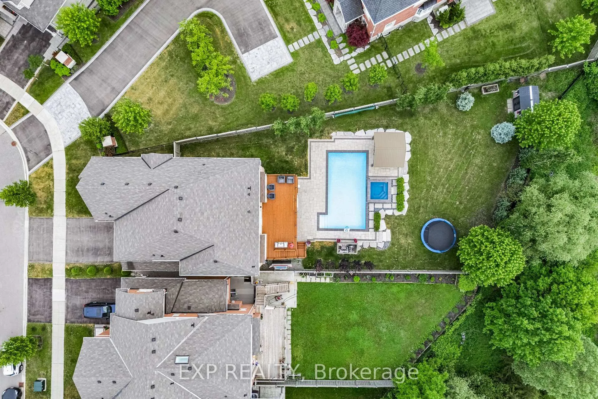 Photo 42 of 156 Degraaf Crescent, Aurora, Rural Aurora — HOMEH