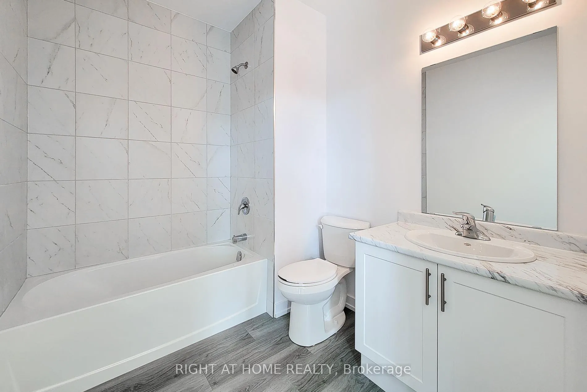 Photo 10 of Unit 112, 470 Dundas Street E, Hamilton, Waterdown — HOMEH
