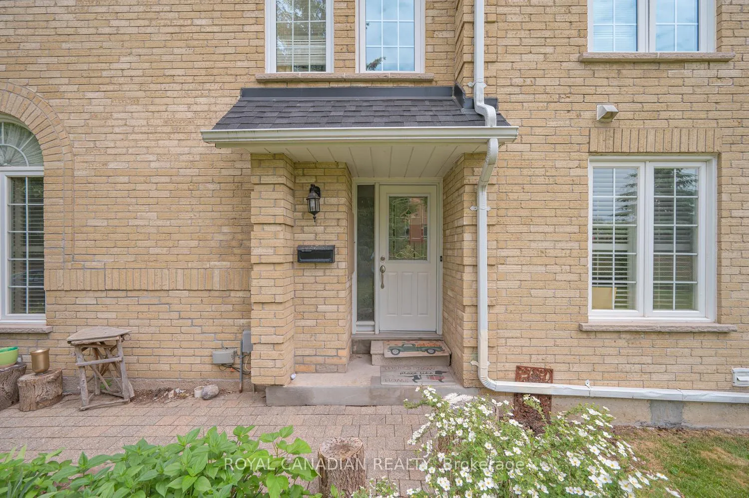 Photo 4 of 63 Heathcliffe Square, Brampton, Central Park — HOMEH