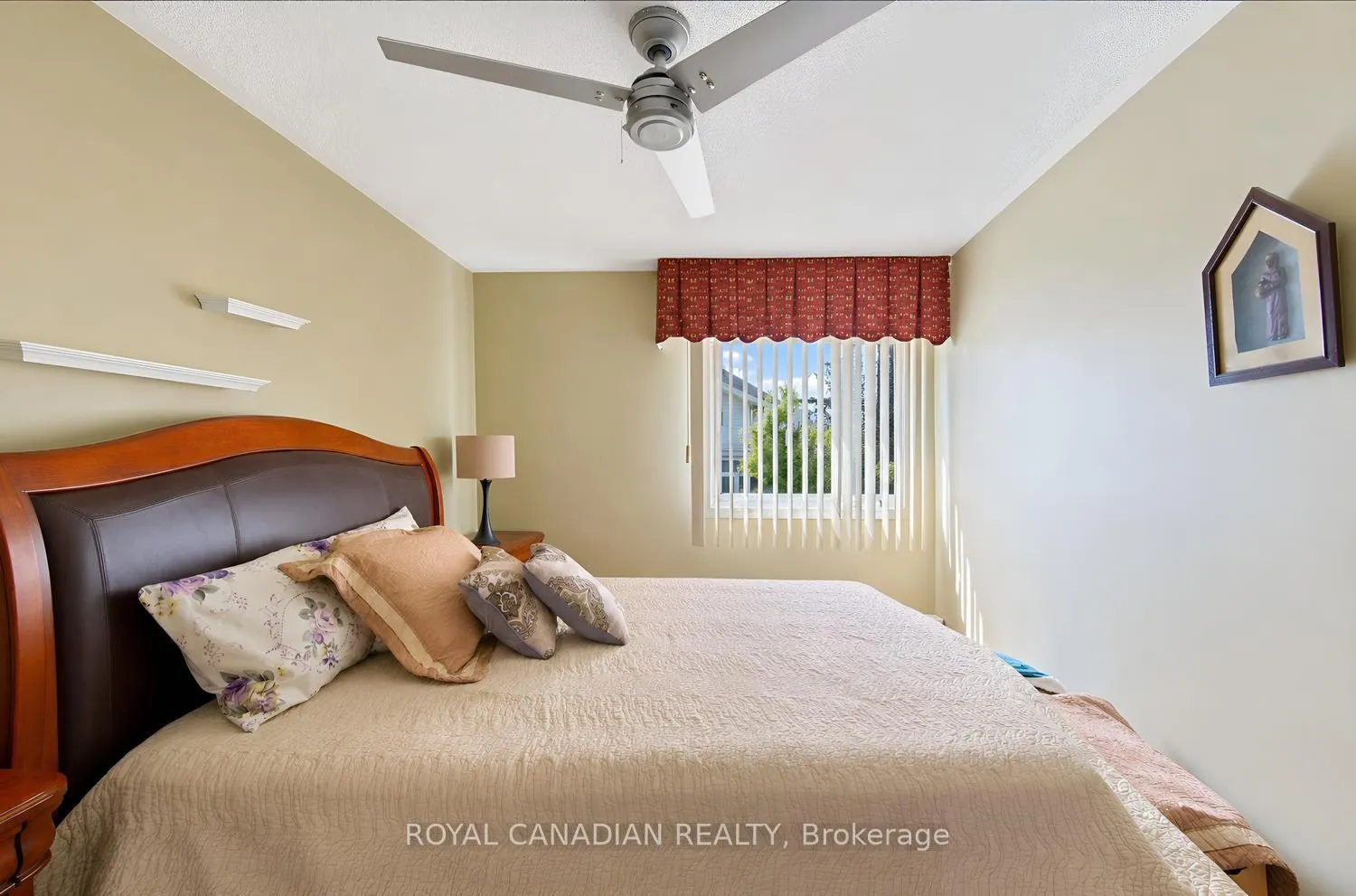 Photo 34 of 63 Heathcliffe Square, Brampton, Central Park — HOMEH