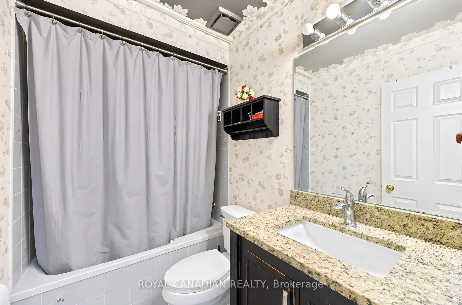 Photo 36 of 63 Heathcliffe Square, Brampton, Central Park — HOMEH