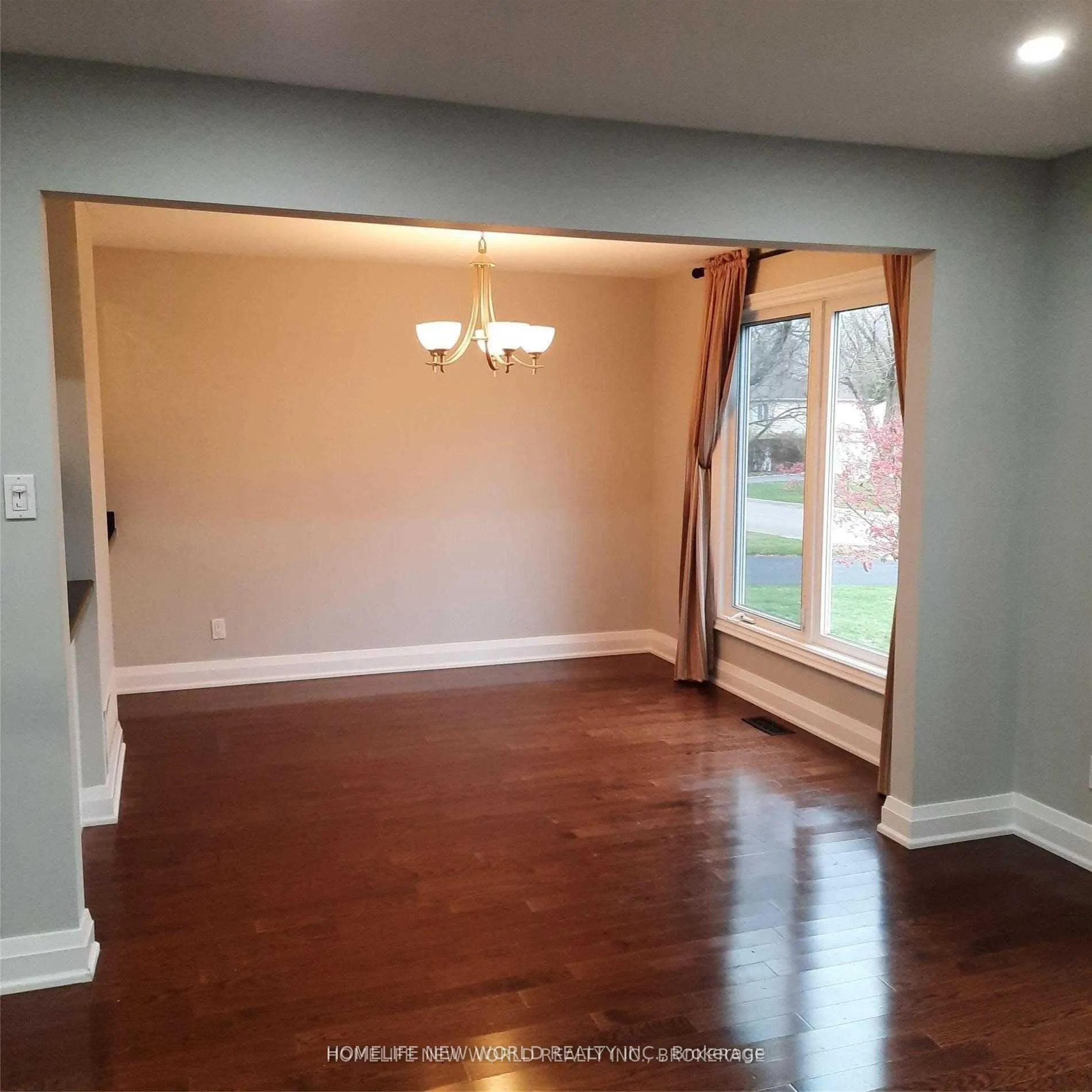Photo 6 of Unit Main, 7 Southdale Drive, Markham, Bullock — HOMEH