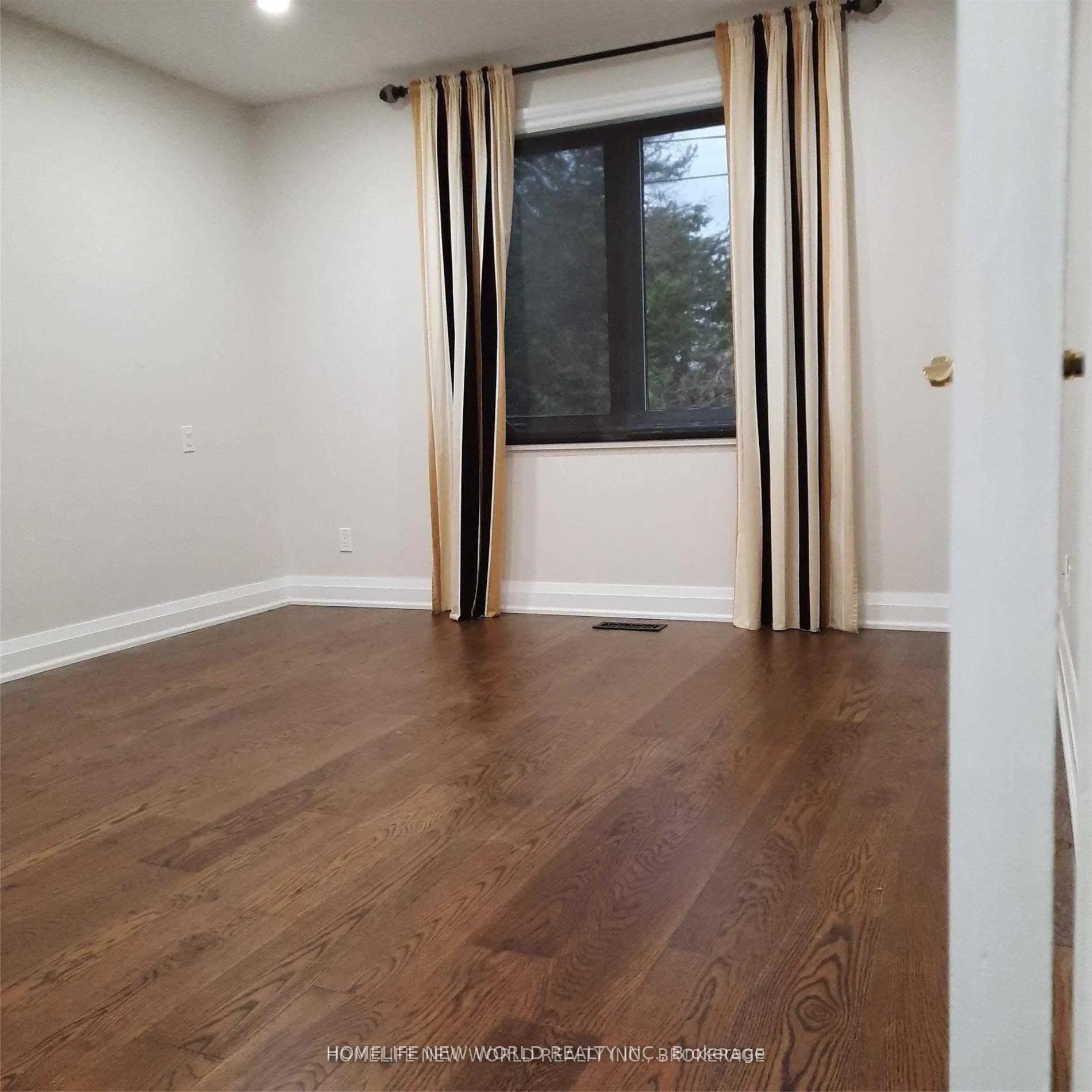 Photo 10 of Unit Main, 7 Southdale Drive, Markham, Bullock — HOMEH