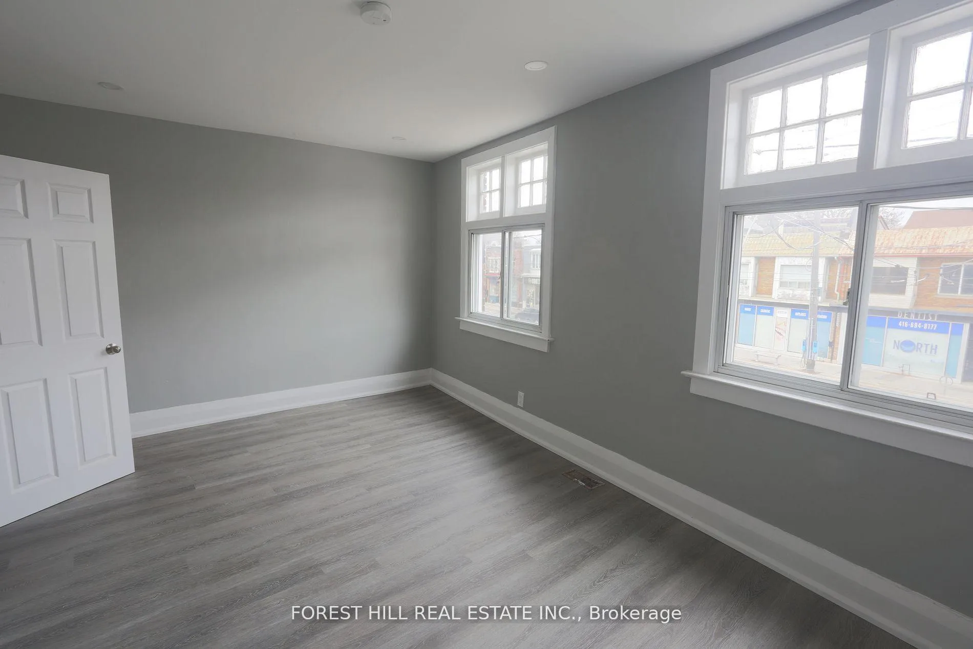 Photo 4 of 919 Kingston Road, Toronto, The Beaches — HOMEH
