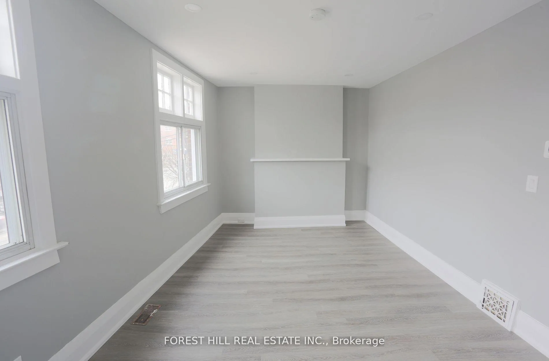 Photo 9 of 919 Kingston Road, Toronto, The Beaches — HOMEH