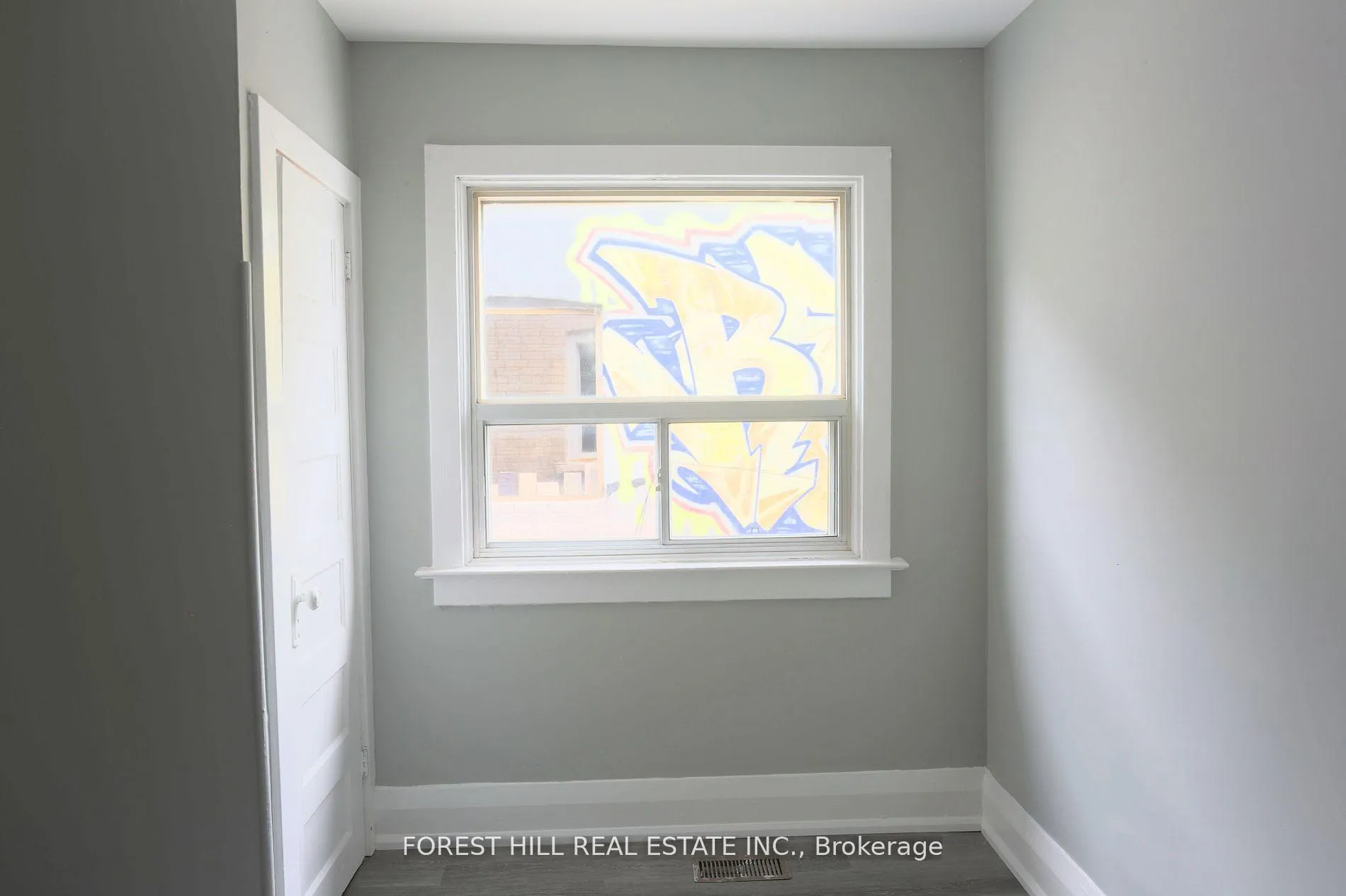 Photo 11 of 919 Kingston Road, Toronto, The Beaches — HOMEH