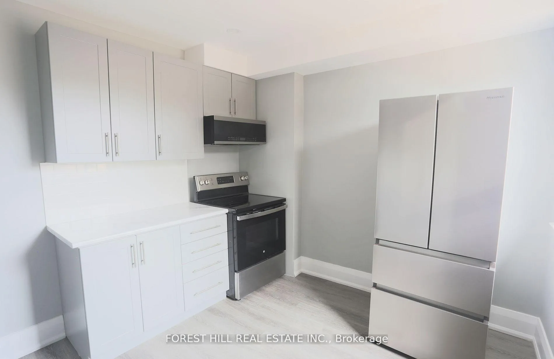 Photo 13 of 919 Kingston Road, Toronto, The Beaches — HOMEH