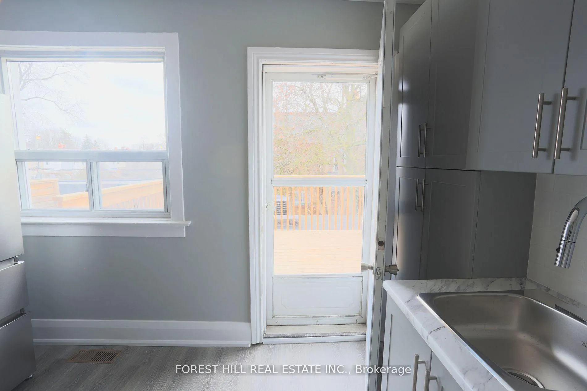 Photo 17 of 919 Kingston Road, Toronto, The Beaches — HOMEH