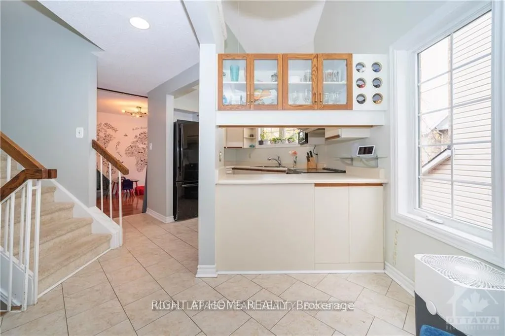 Photo 10 of 2982 Richmond Road, Ottawa, Fairfield Heights — HOMEH