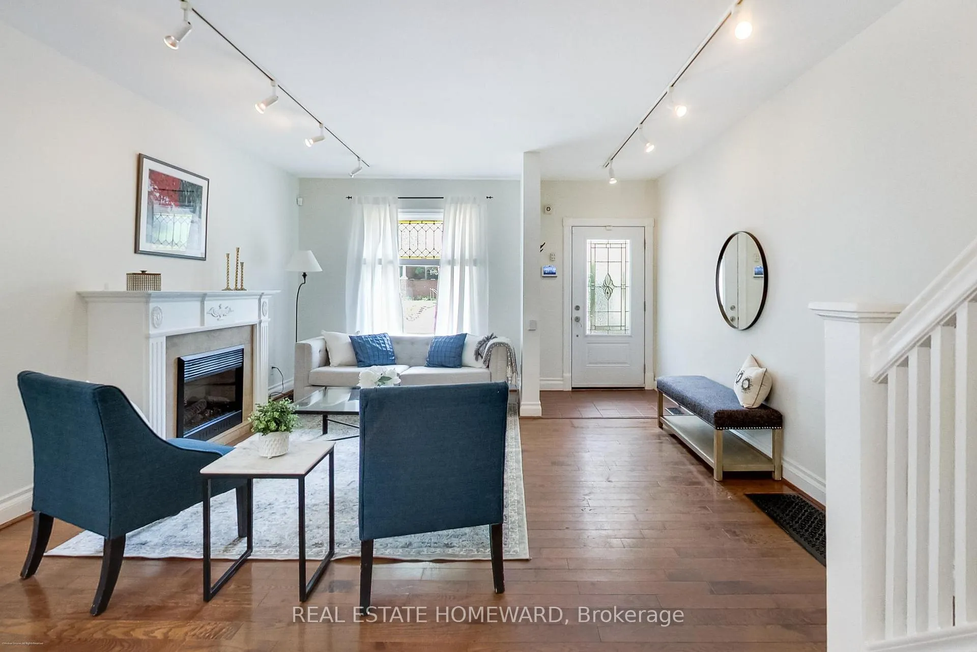 Photo 8 of 138 Lee Avenue, Toronto, The Beaches — HOMEH
