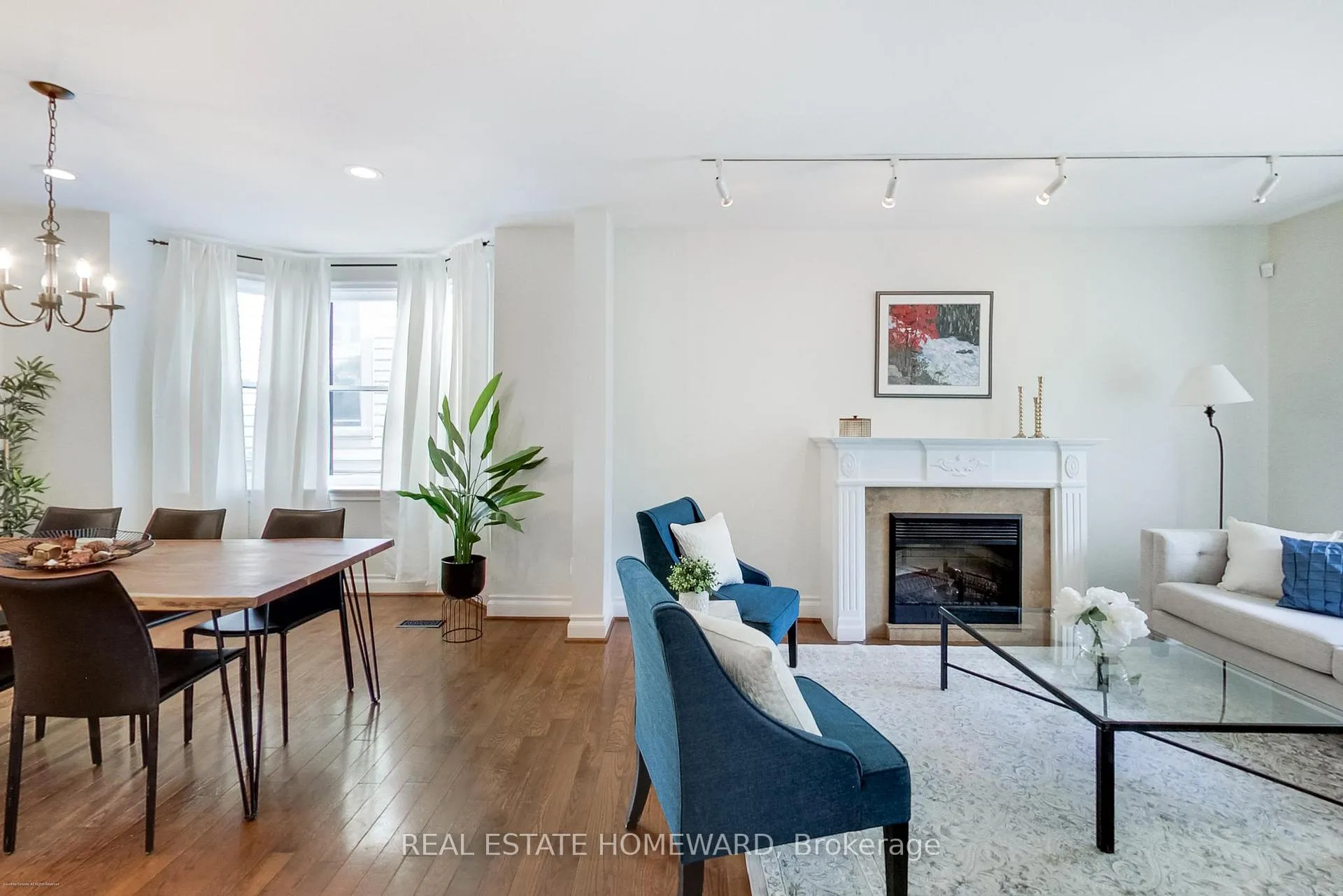 Photo 9 of 138 Lee Avenue, Toronto, The Beaches — HOMEH